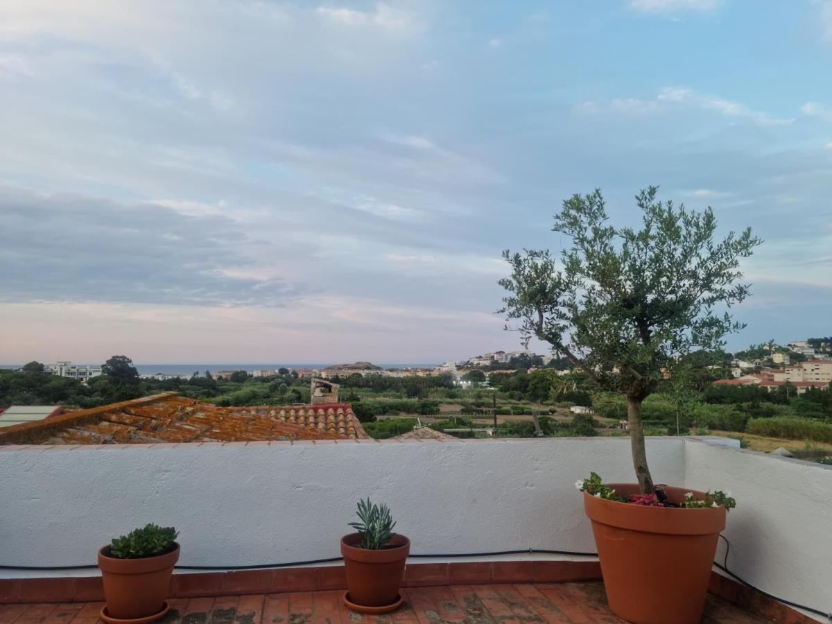 Amb Encant I Estil Mediterrani En Zona Tranquilla De Llanca I Amb Terrassa Екстериор снимка